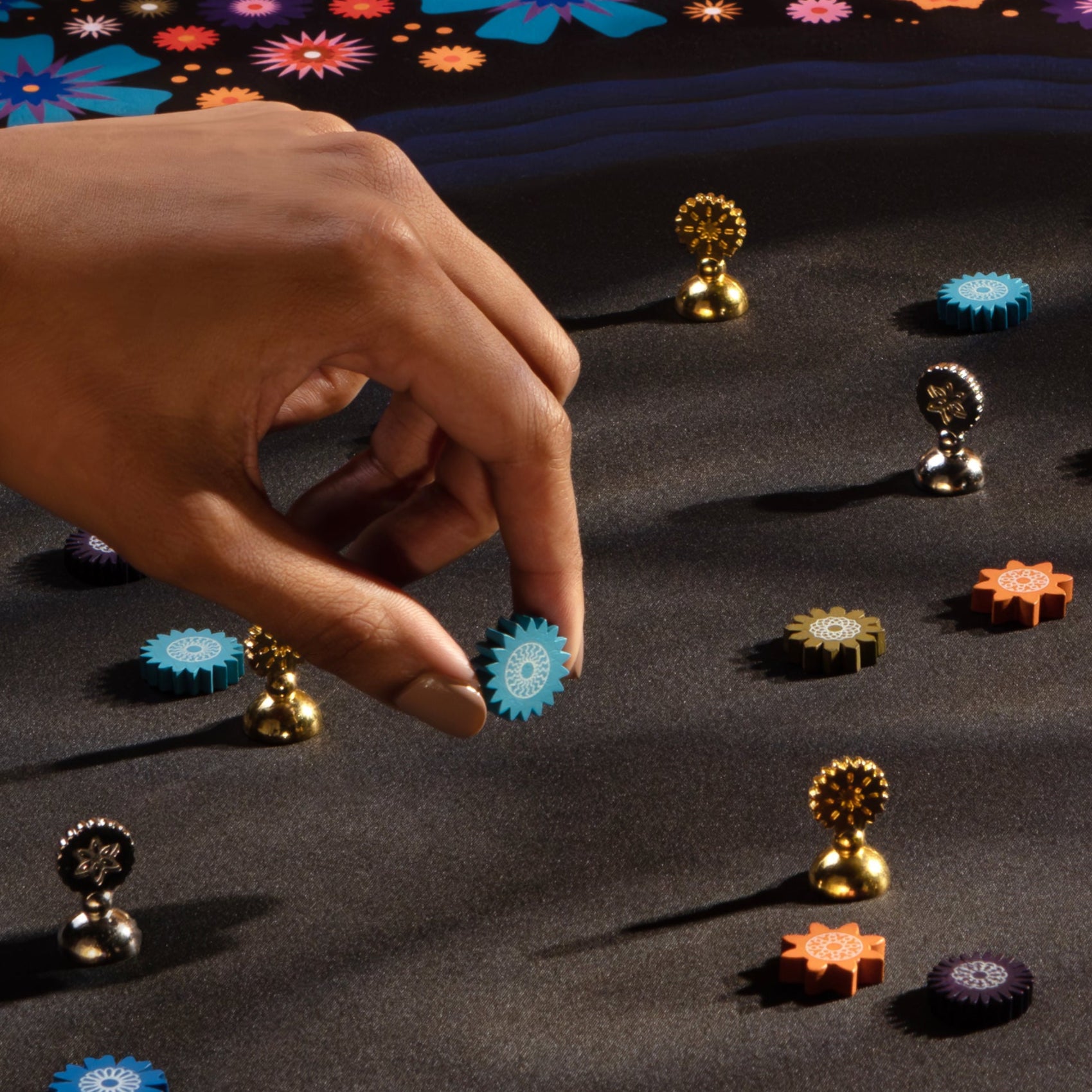 Lacuna Spielszene mit bunten Blumen